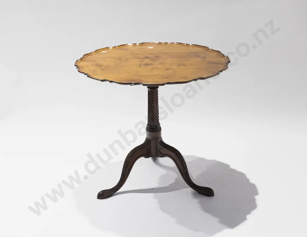 An Attractive Geo III Irish Style Mahogany Snap Top Wine Table Image 1++