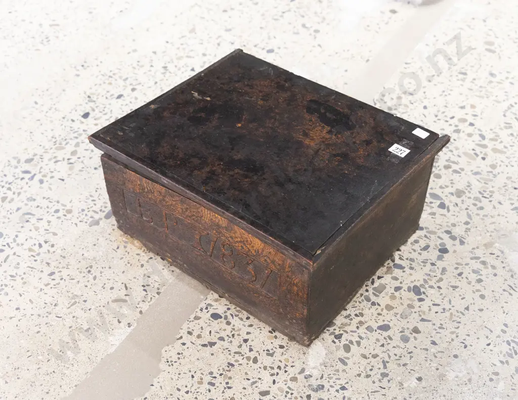 C18th Stained Oak Bible Box Image 1++