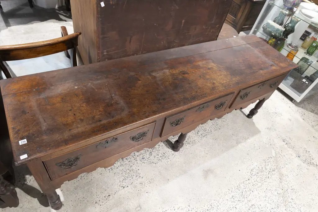 Geo II Oak Low Dresser Image 1++