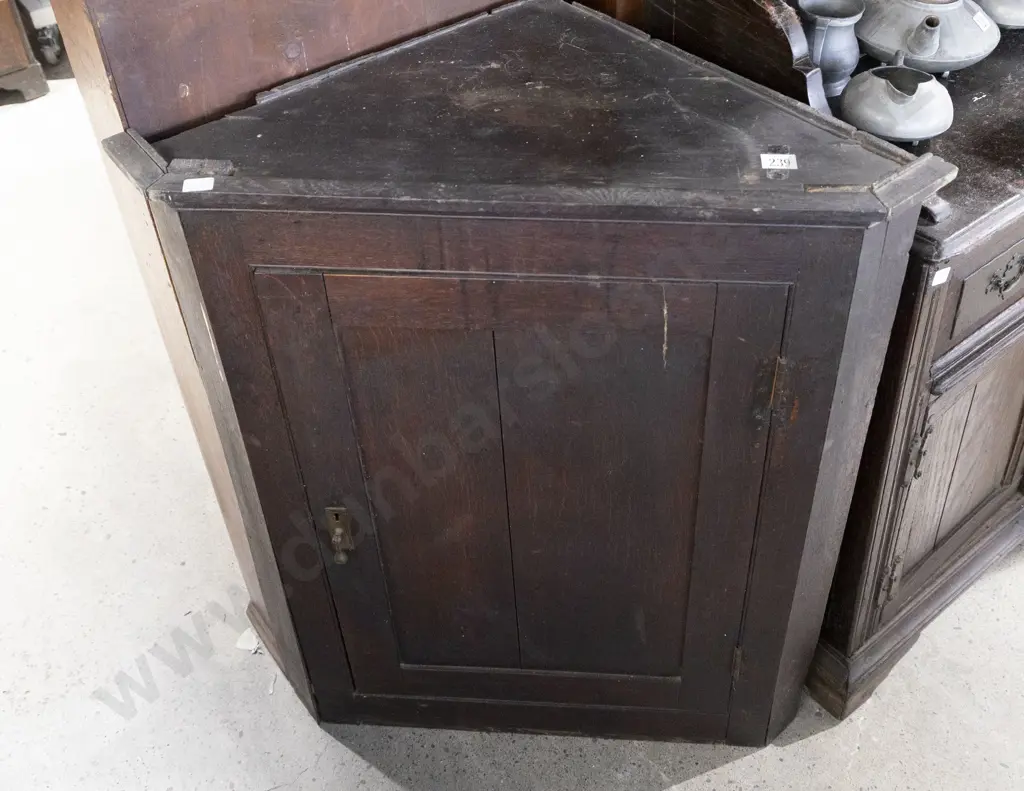 Geo III Oak Hanging Corner Cupboard Image 1++