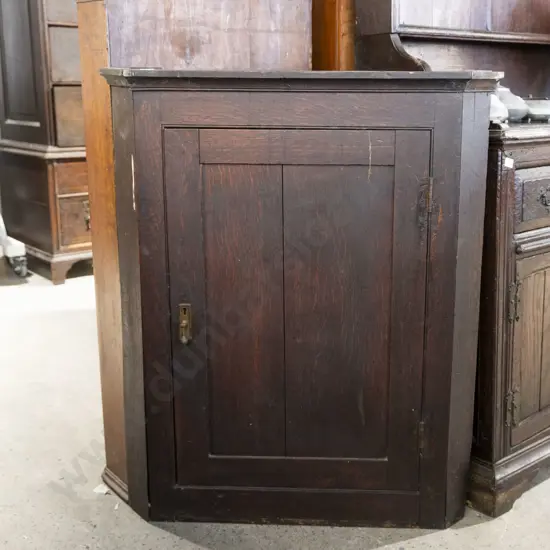 Geo III Oak Hanging Corner Cupboard