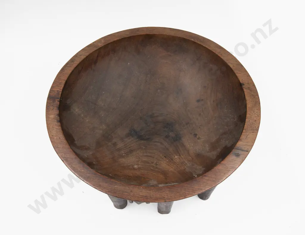 Fijian Kava Bowl Image 1++