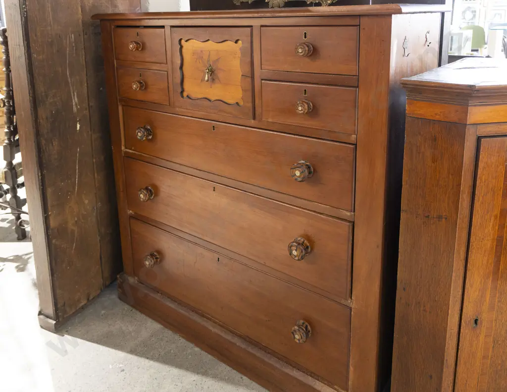Late C19th NZ Colonial Kauri Scotch Chest Image 1++