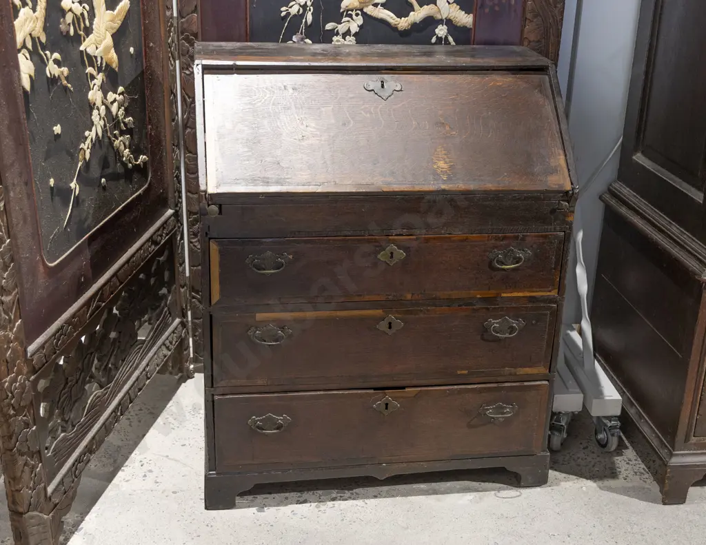 Geo III Oak Bureau Image 1++