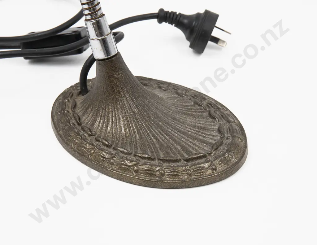 An American Deco Desk Lamp Image 1++