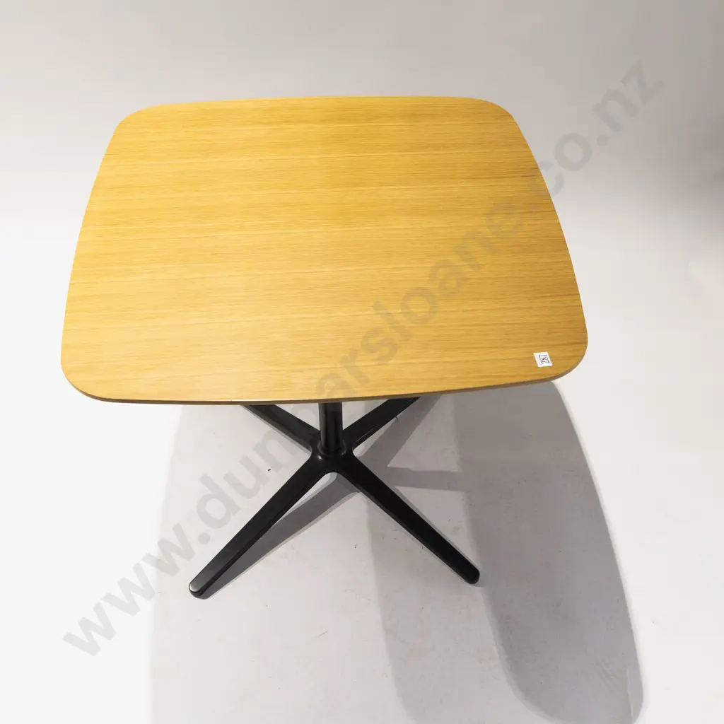 Nardi Calice Square Top Metal Based Cafe Table Image 1++
