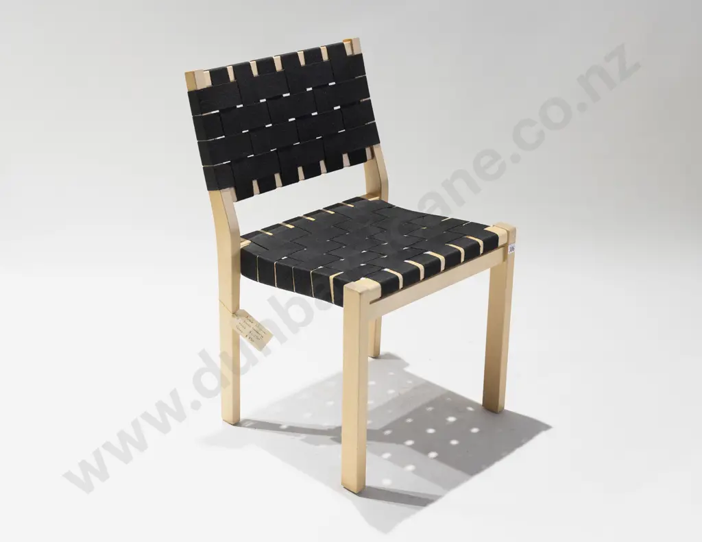 Artek 611 Chair Image 1++