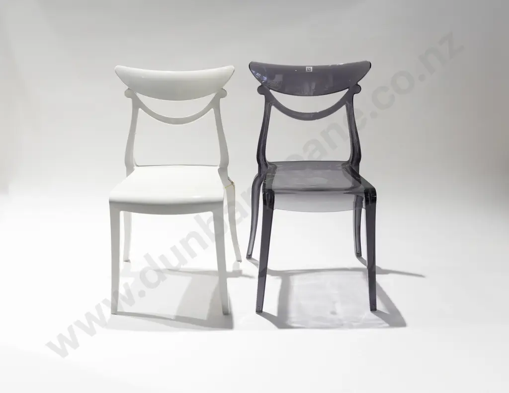 A Pair of Alma Marlene Chairs Image 1++