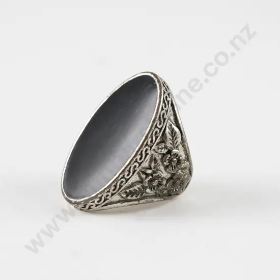 Large Silver Plated Single Onyx Glass Ring