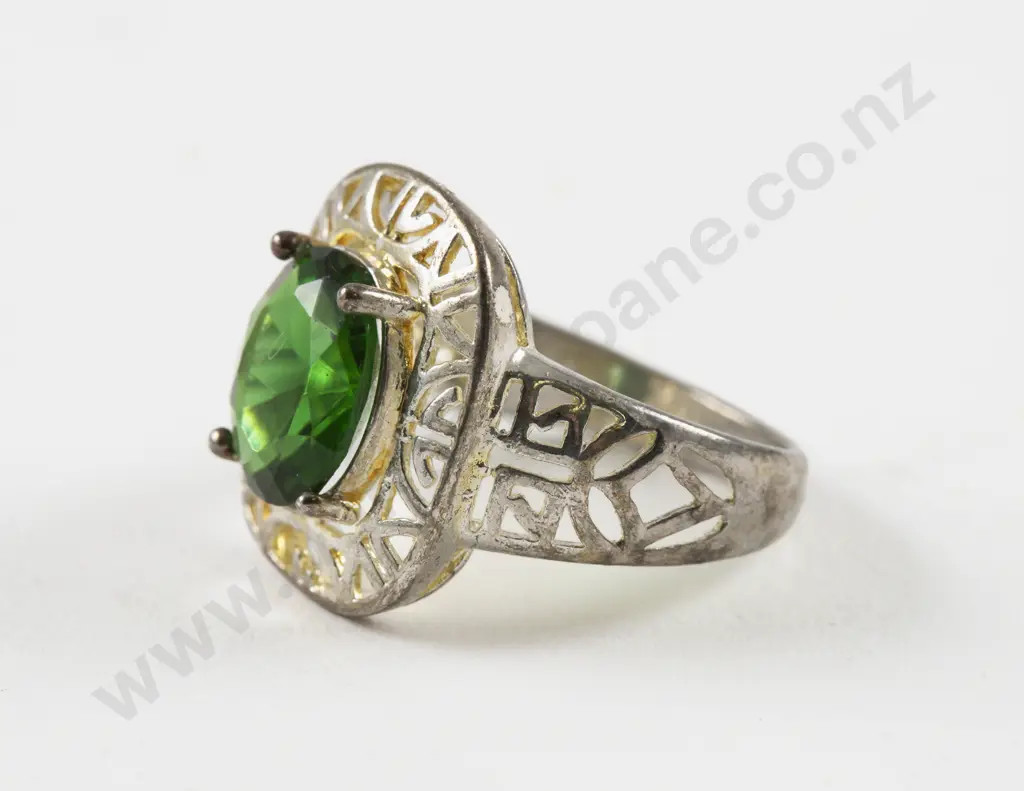 S/S Single Green Crystal Dress Ring Image 1++