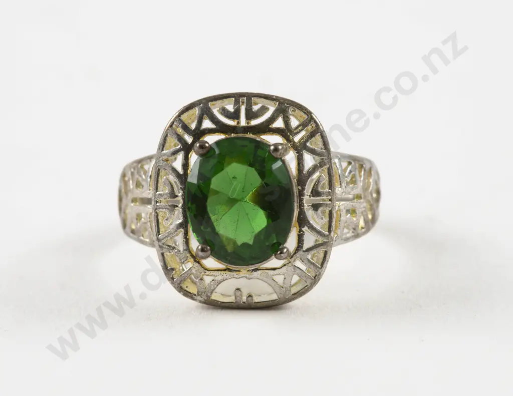 S/S Single Green Crystal Dress Ring Image 1++
