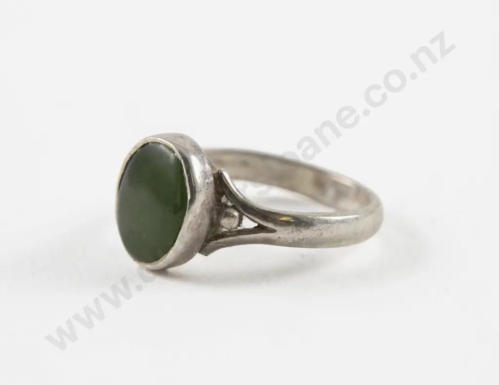S/S Single Greenstone Ring Image 1++