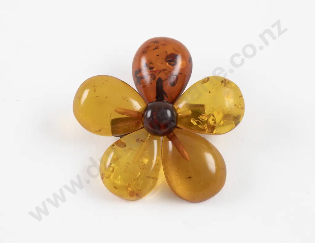 S/S Mounted Amber Flower Pendant/Brooch Image 1++