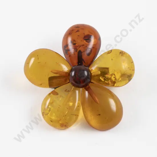 S/S Mounted Amber Flower Pendant/Brooch