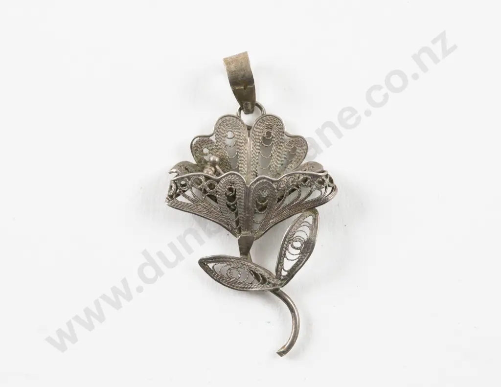 Vintage .800 Filigree Flower Pendant Image 1++