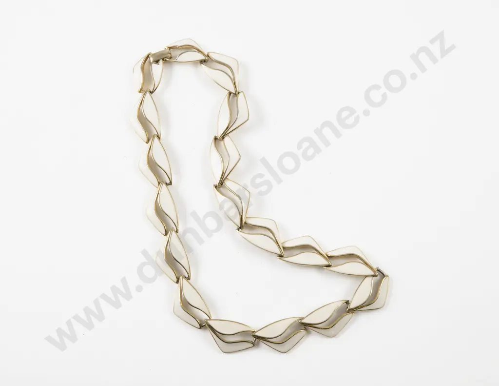 Vintage Enamel Fancy Link Neck Chain Image 1++