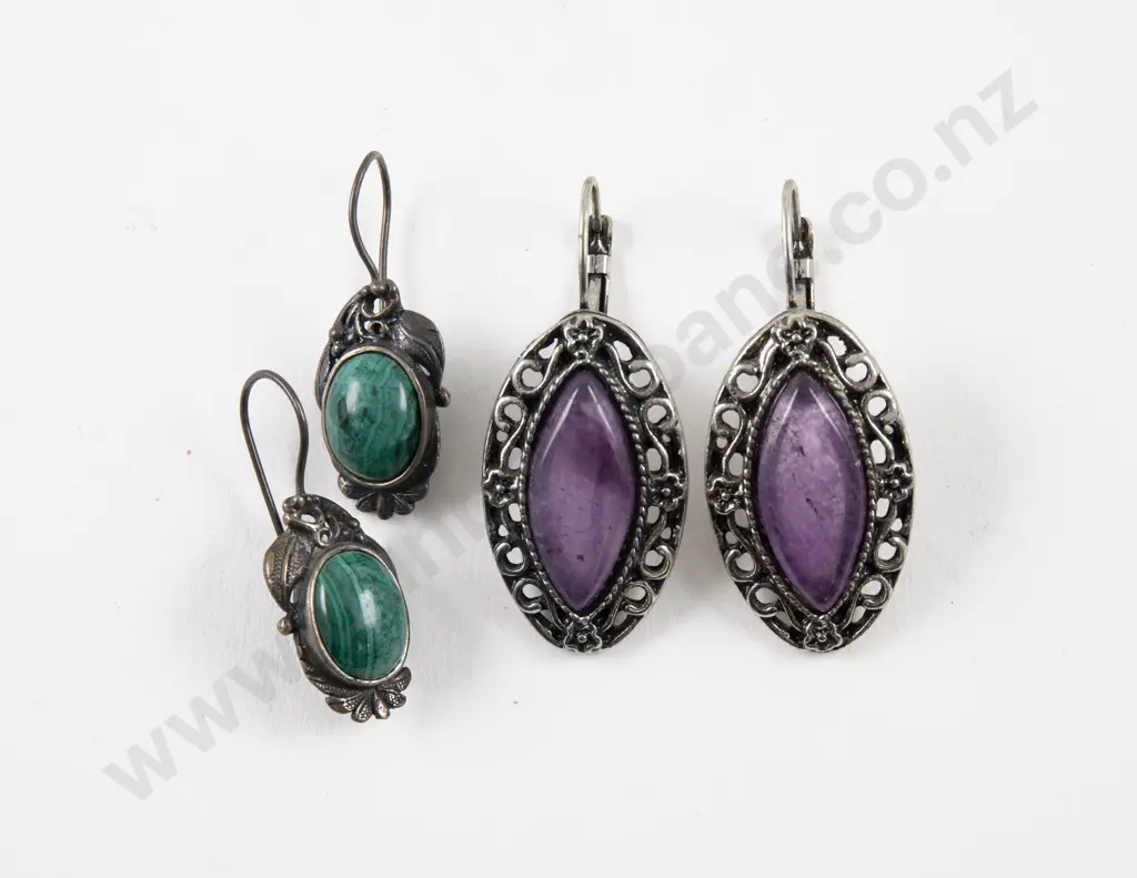 Two Pairs Vintage Single Stone Amethyst and Malachite Pendant Drop Earrings Image 1++
