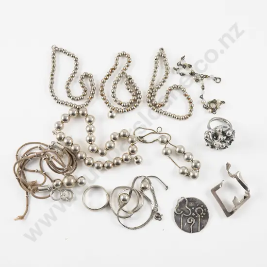 Collection of Assorted Broken S/S Jewellery and Others