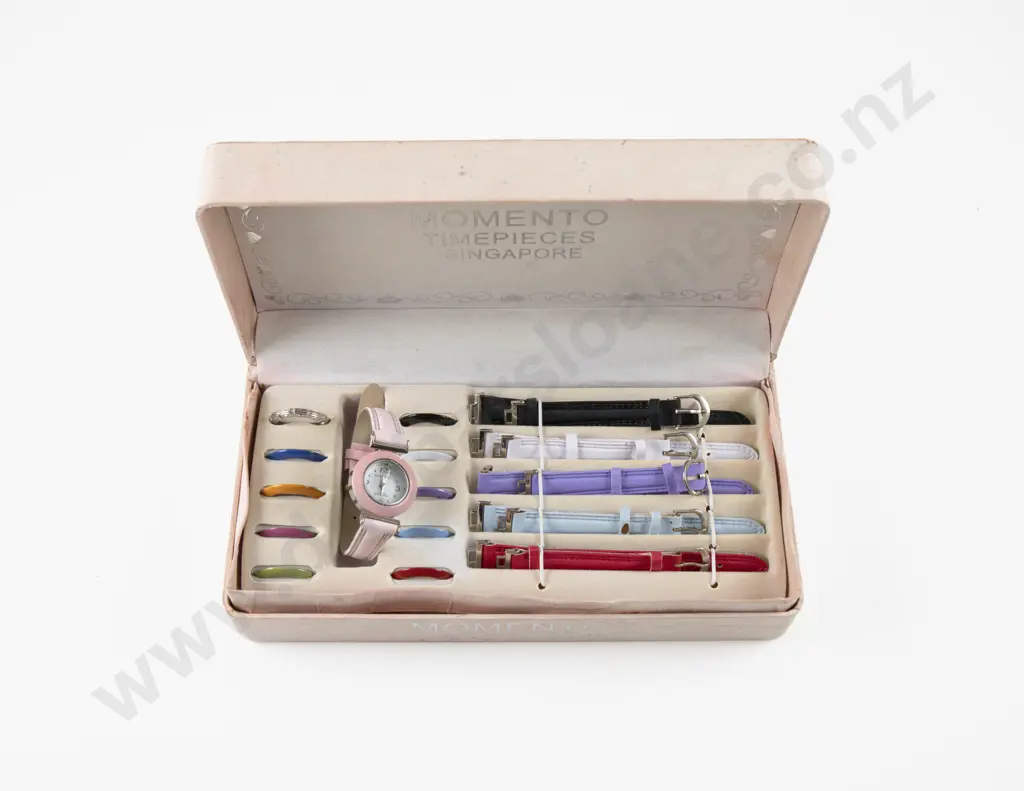 Momento Timepieces Ladies Interchangeable Wrist Watch Set Image 1++
