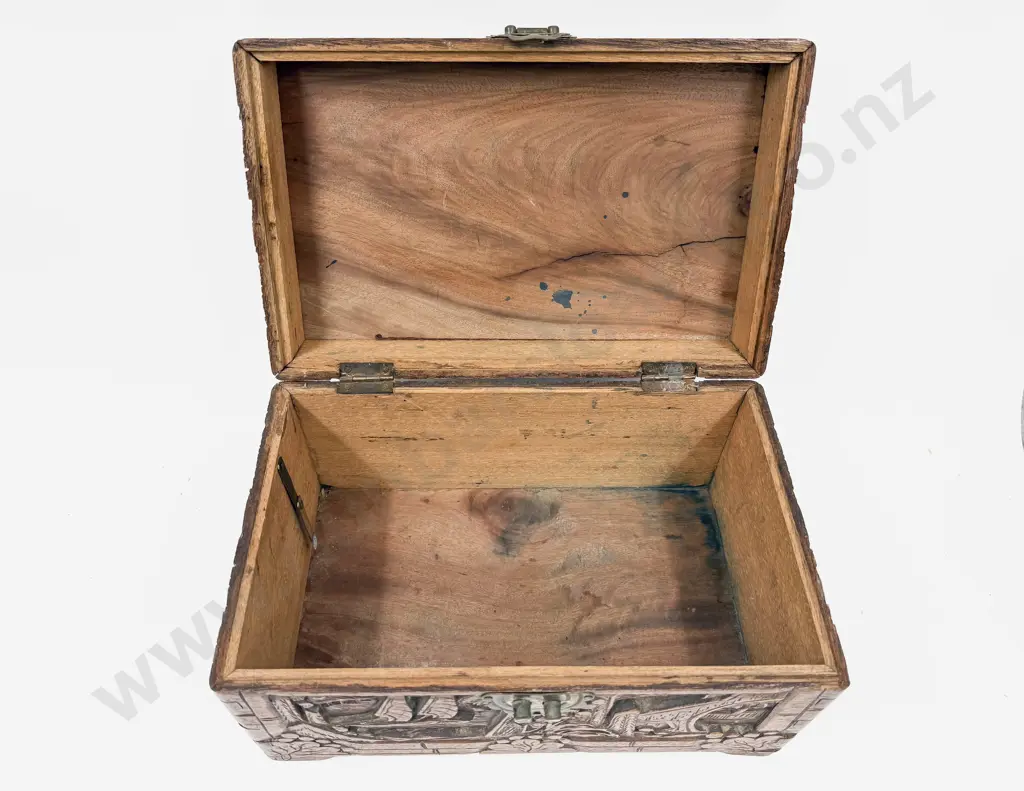 Small Carved Camphorwood Box Image 1++