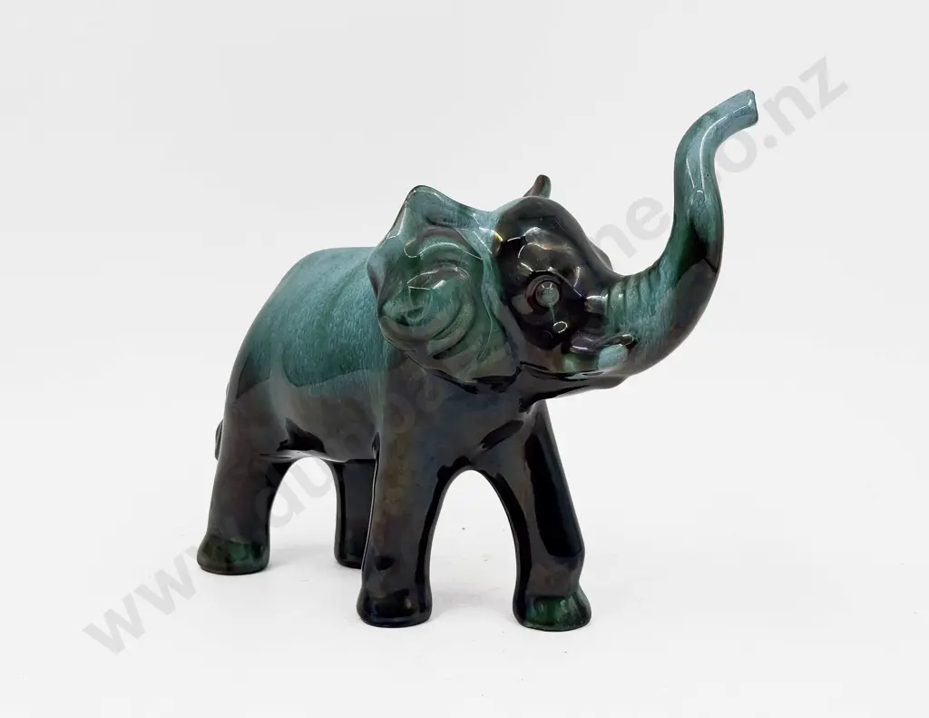 Blue Mountain Pottery Elephant Image 1++