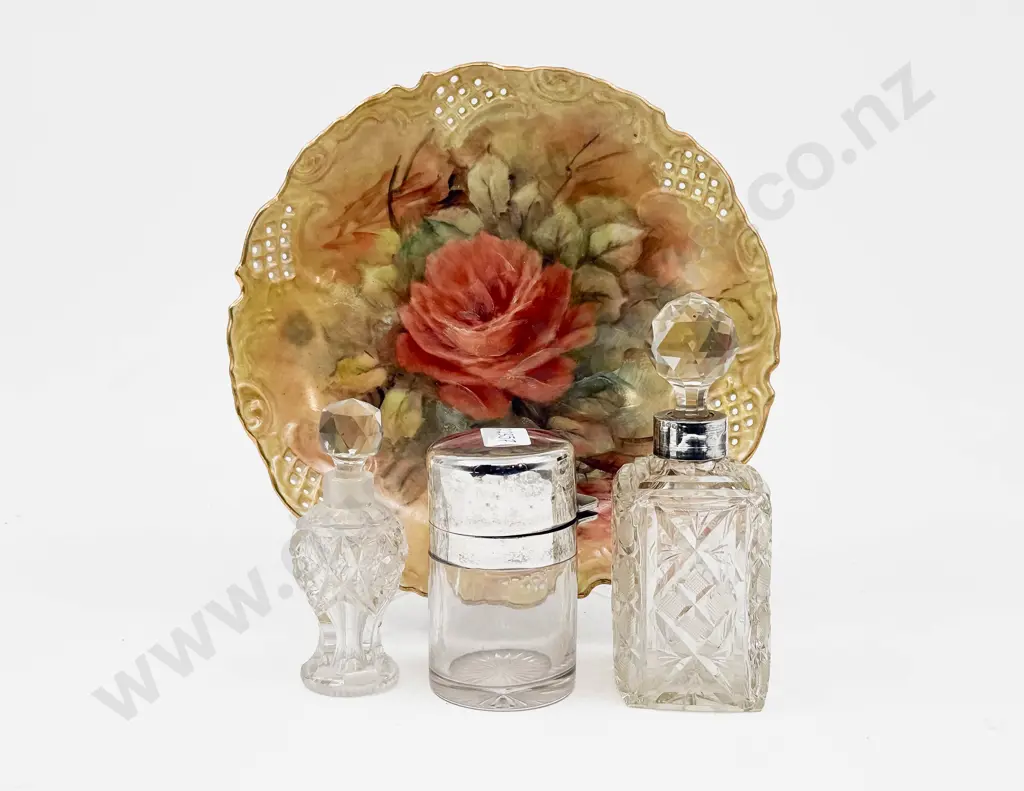 S/S Lidded Vanity Jar together with S/S Rimmed Scent Bottle Image 1++