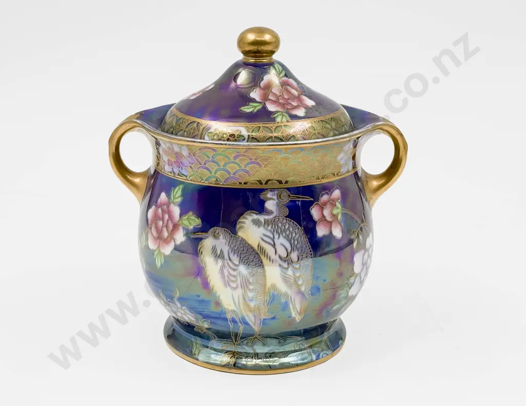Maling Double Handled Lidded Jar Image 1++