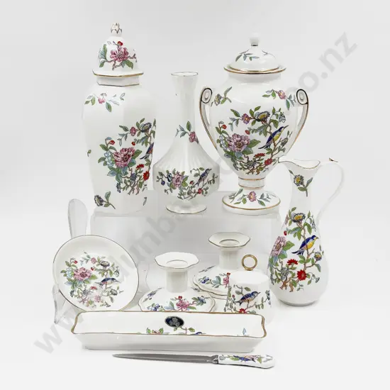 A Qty of Aynsley "Pembroke" Pattern China