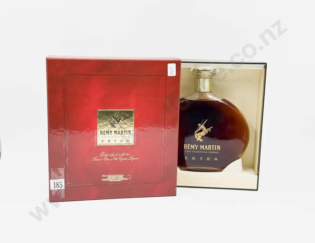 Remy Martin Extra in Presentation Box - 700ml Image 1++