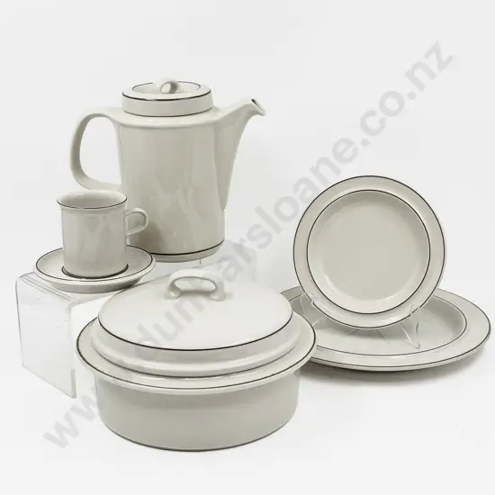 Arabia Finland Dinner Set