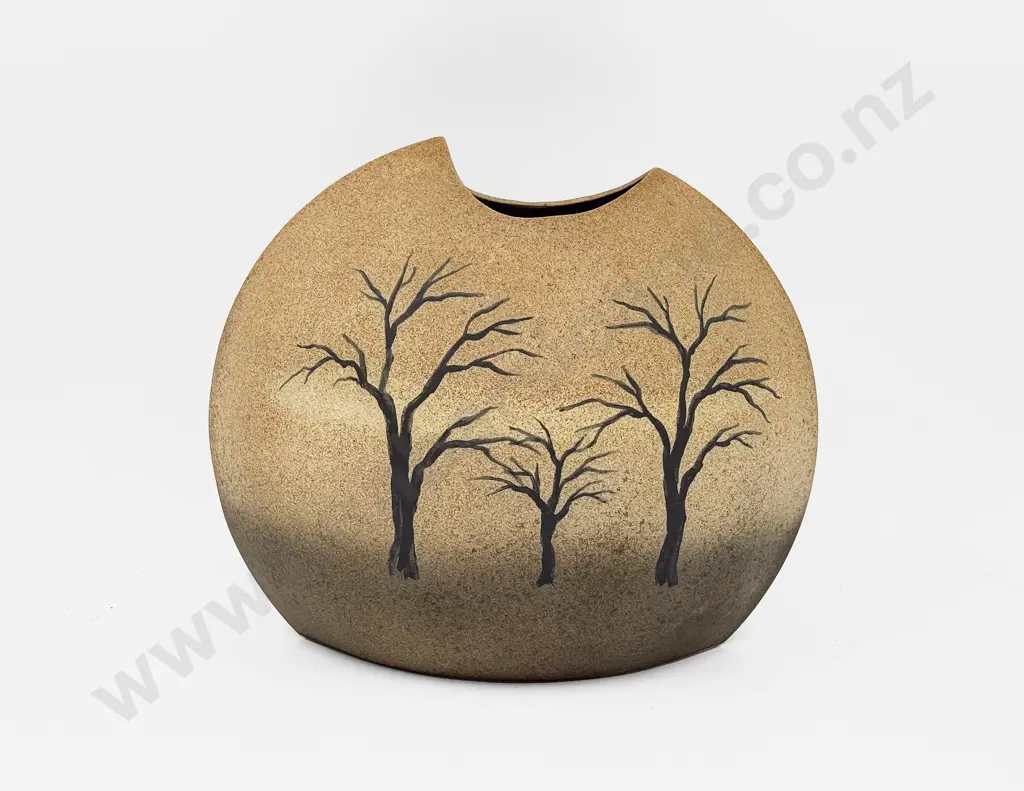 Darryl & Sue Rivett Potter Vase Image 1++