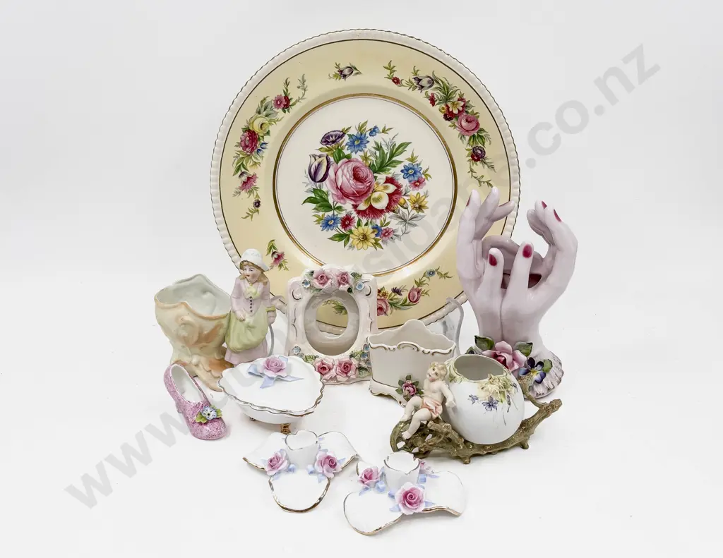 Qty of Assorted Floral Ornaments & China incl Hand Vase Image 1++