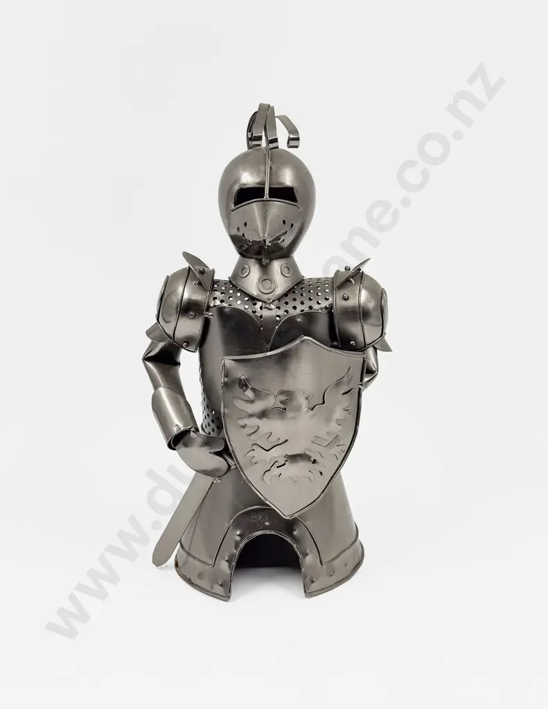 Suit of Armor Form Wine Bottle Cover Image 1++