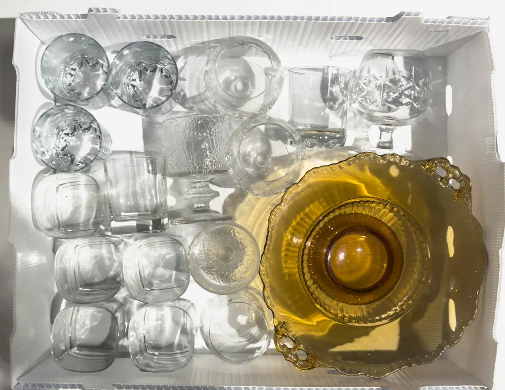 Box Qty of Assorted Glassware Image 1++