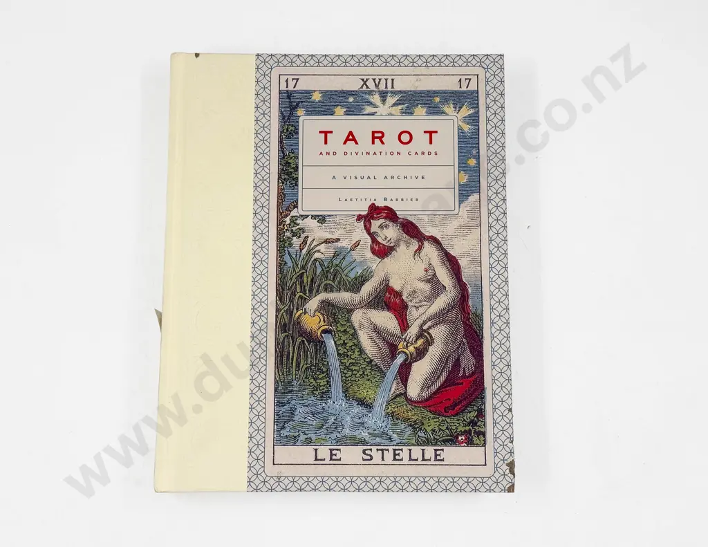 Tarot & Divination Cards - A Visual Archive Image 1++