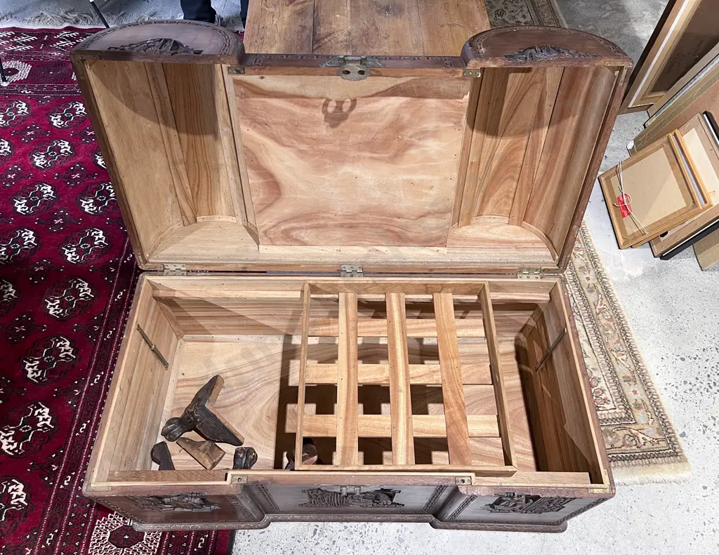 Double Arched Carved Camphorwood Chest Image 1++