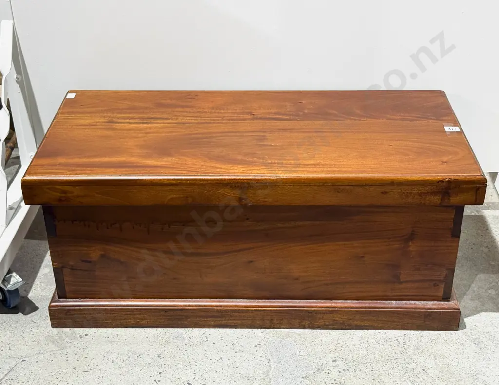Mahogany Blanket Chest Image 1++