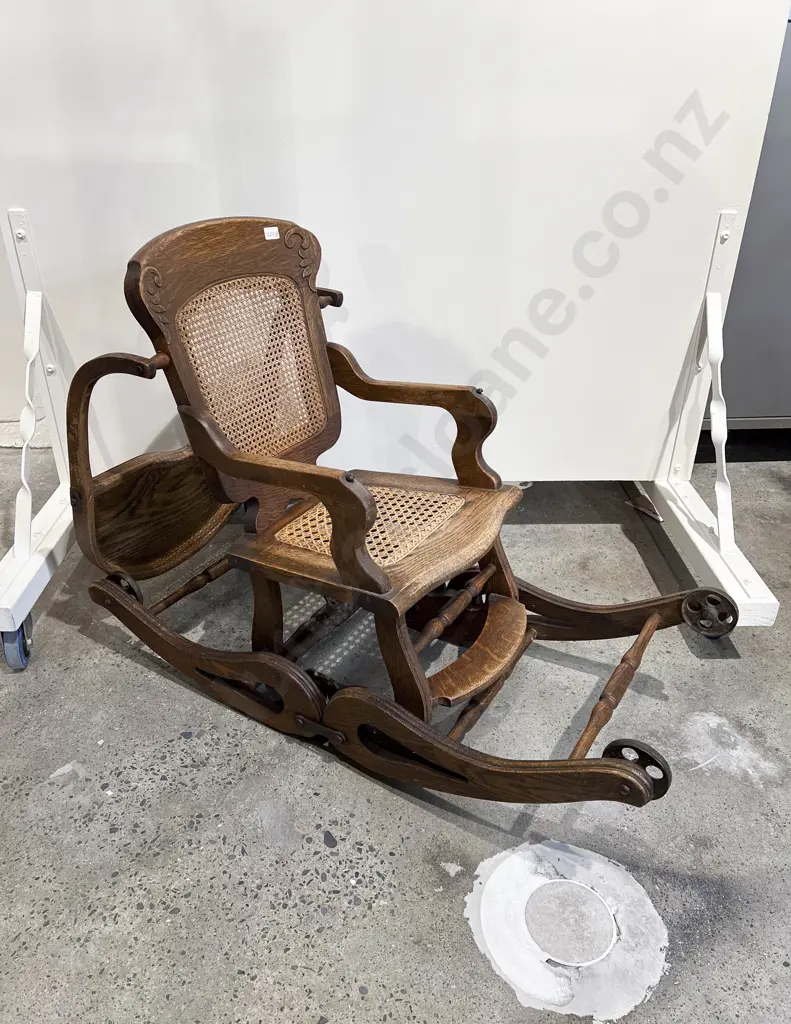 Oak High Chair/Rocking Chair Image 1++
