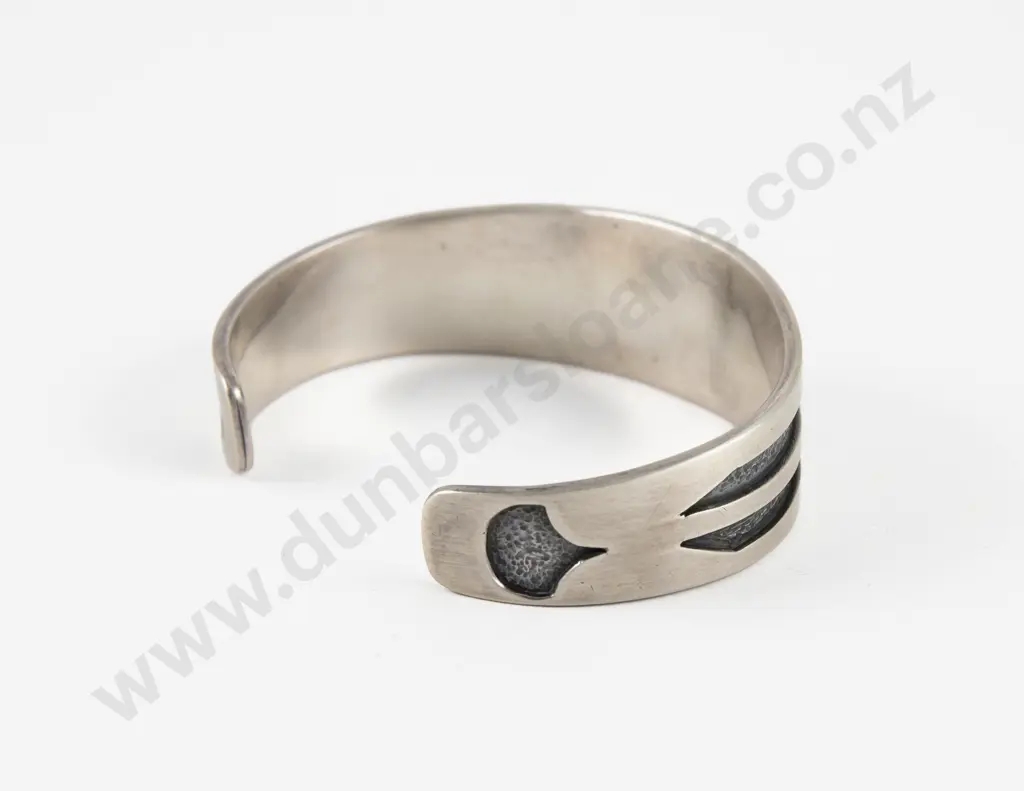 NZ Jeweller Hanne Eriksen Mapp S/S Hand Carved Cuff Bangle Image 1++