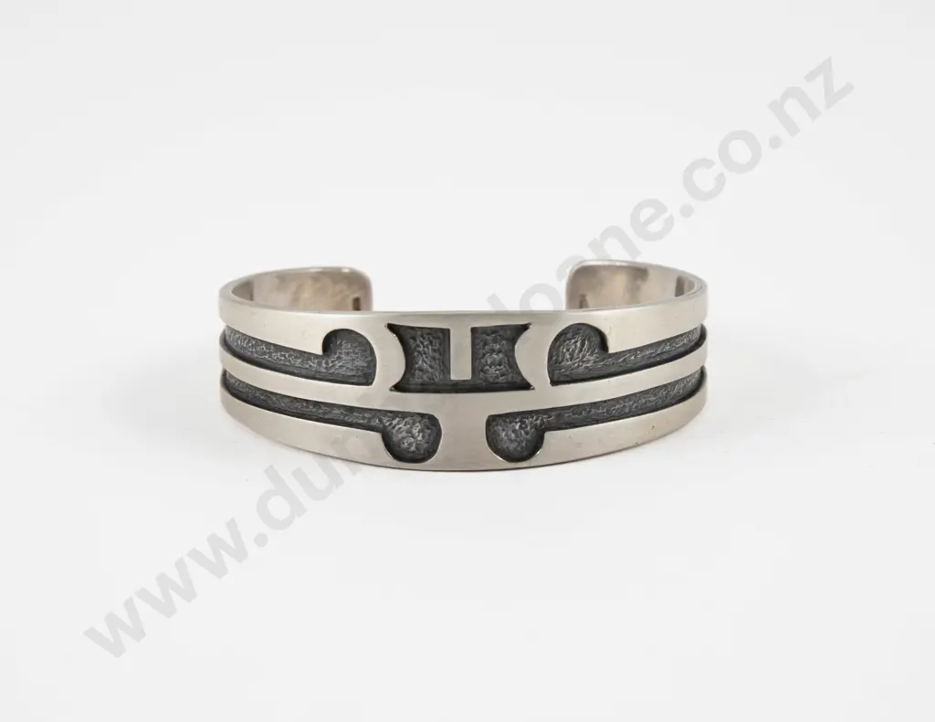 NZ Jeweller Hanne Eriksen Mapp S/S Hand Carved Cuff Bangle Image 1++