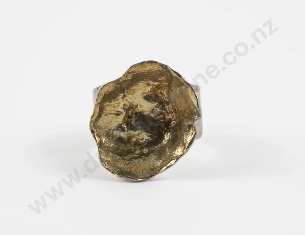 NZ Jeweller Helen Punton S/S and Gold Plated Textured Shell Ring Image 1++