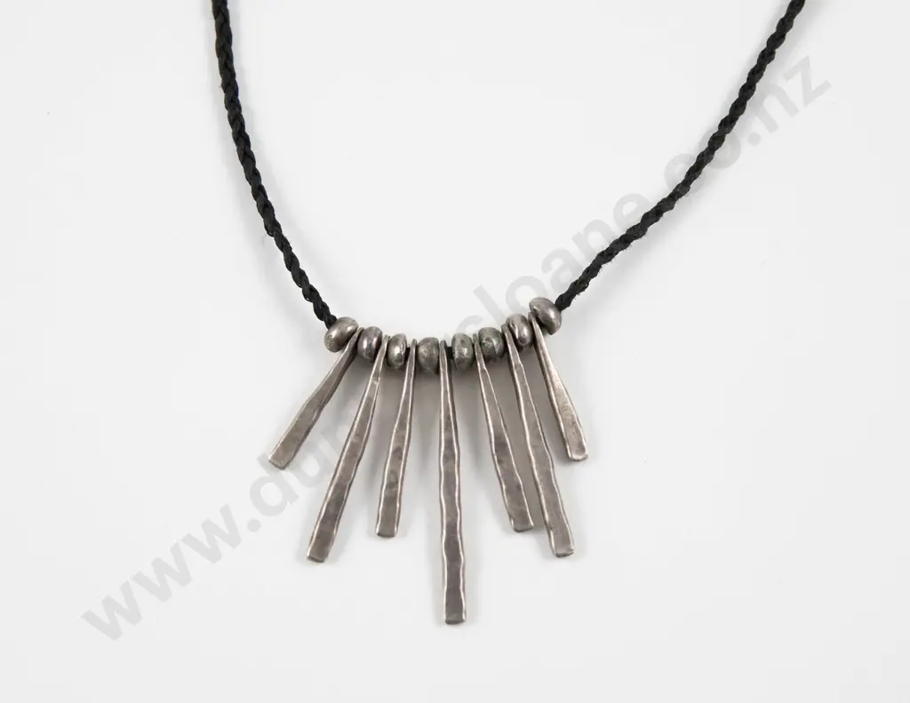 NZ Jeweller Justin Fergusson S/S 'Flower of the Rata Tree' Necklace Image 1++