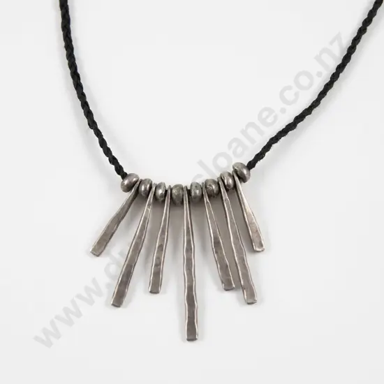 NZ Jeweller Justin Fergusson S/S 'Flower of the Rata Tree' Necklace