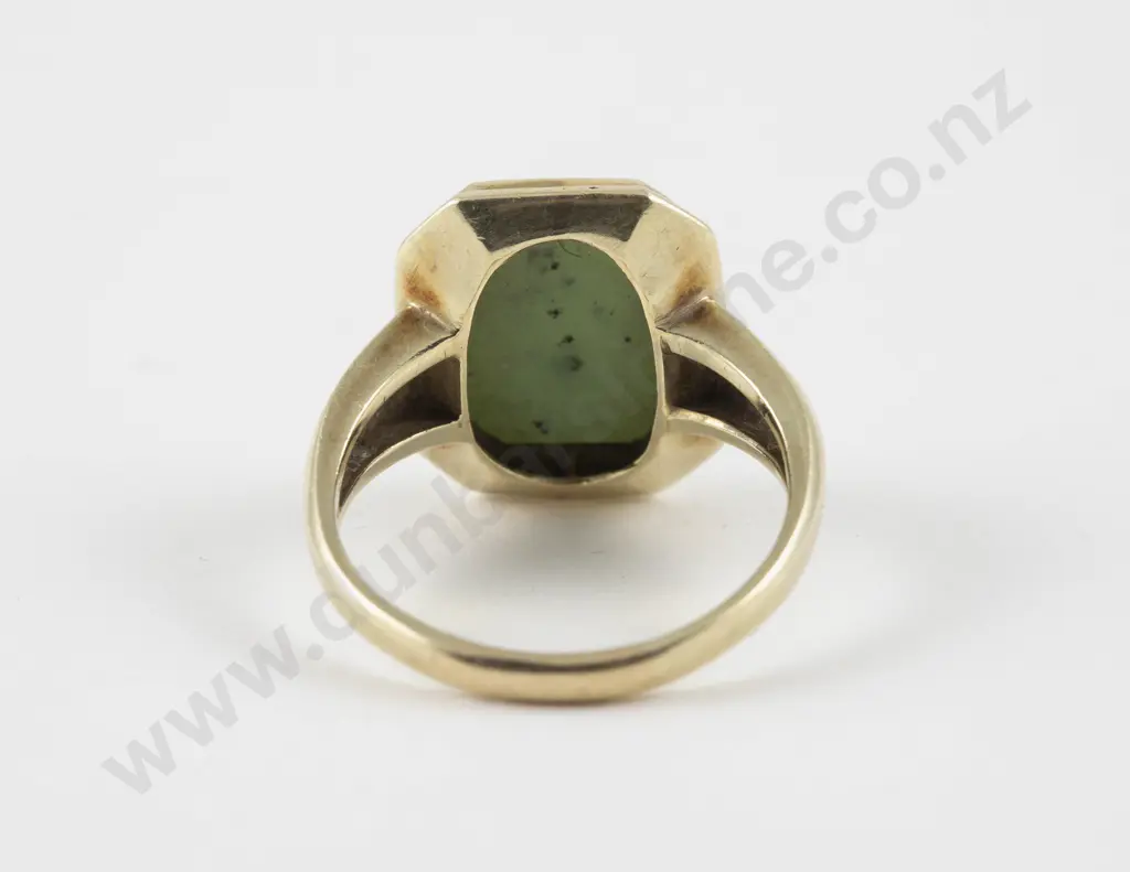 14ct Single Jade Gents Signet Ring Image 1++
