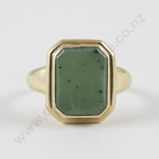 14ct Single Jade Gents Signet Ring