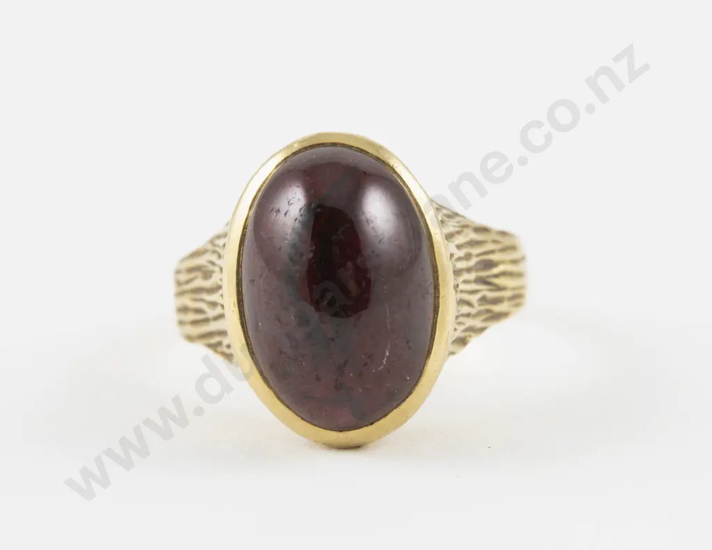 14ct Single Garnet Dress Ring Image 1++