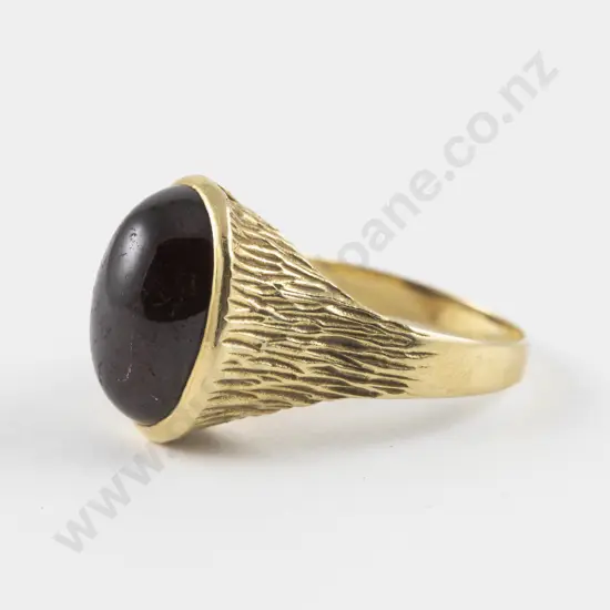 14ct Single Garnet Dress Ring