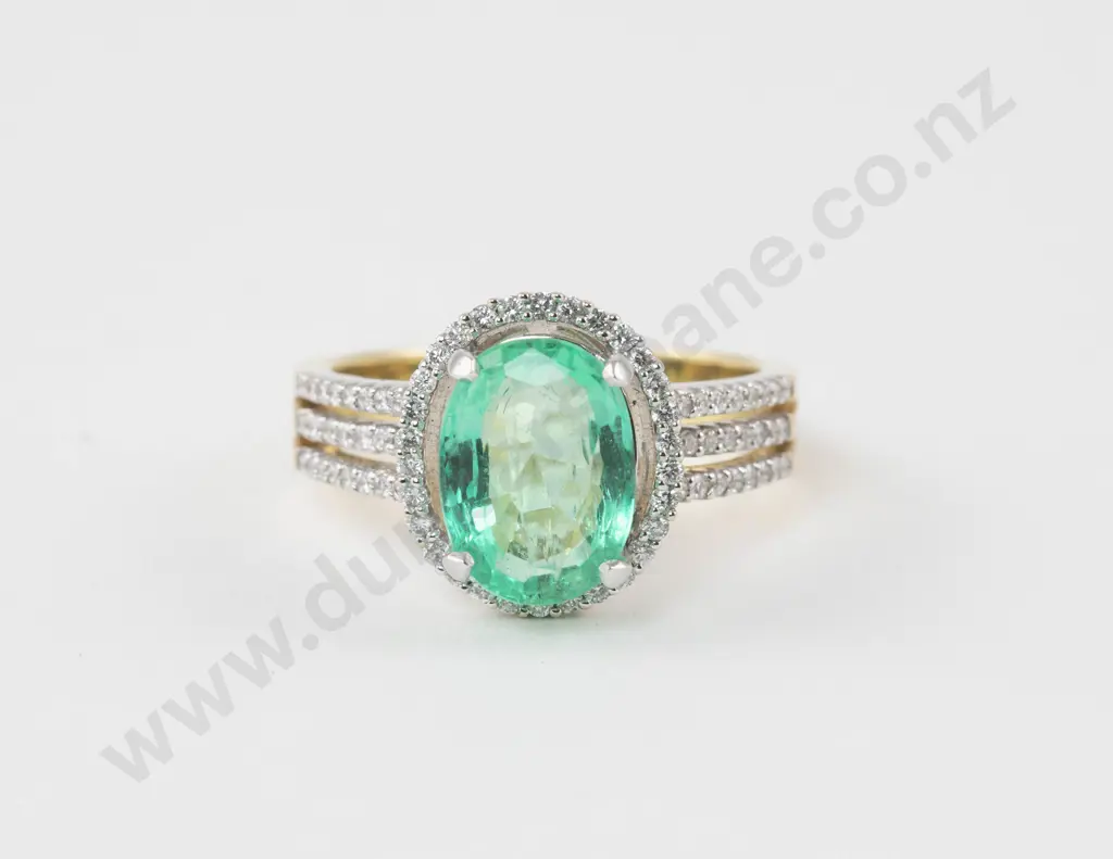 18ct Yellow and White Gold 77Stone Diamond and Emerald Cluster Ring Image 1++