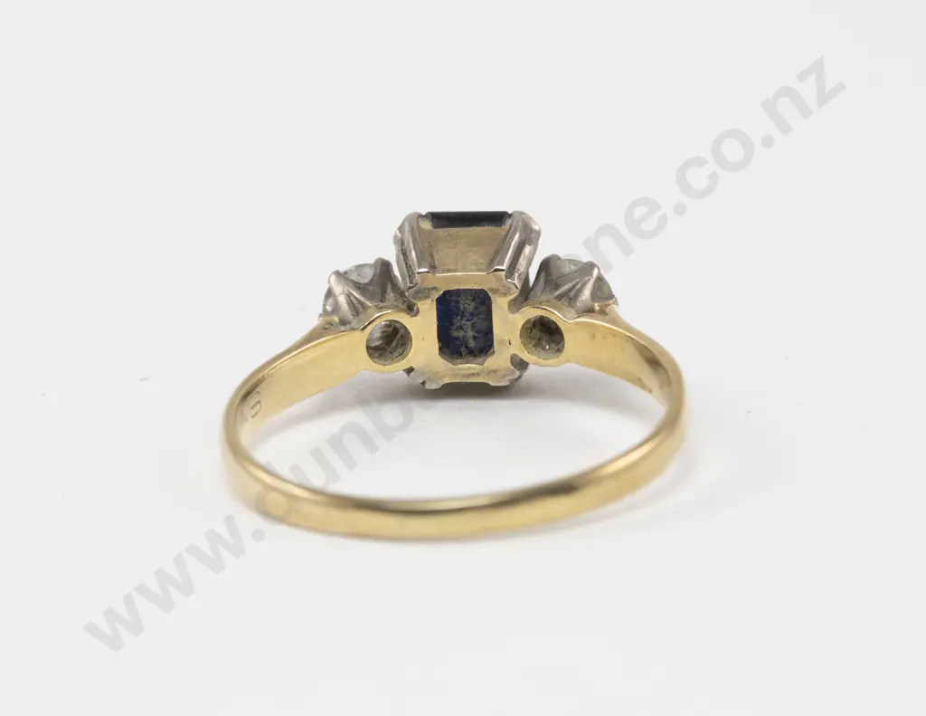 18ct Three Stone Diamond and Sapphire Ring Image 1++