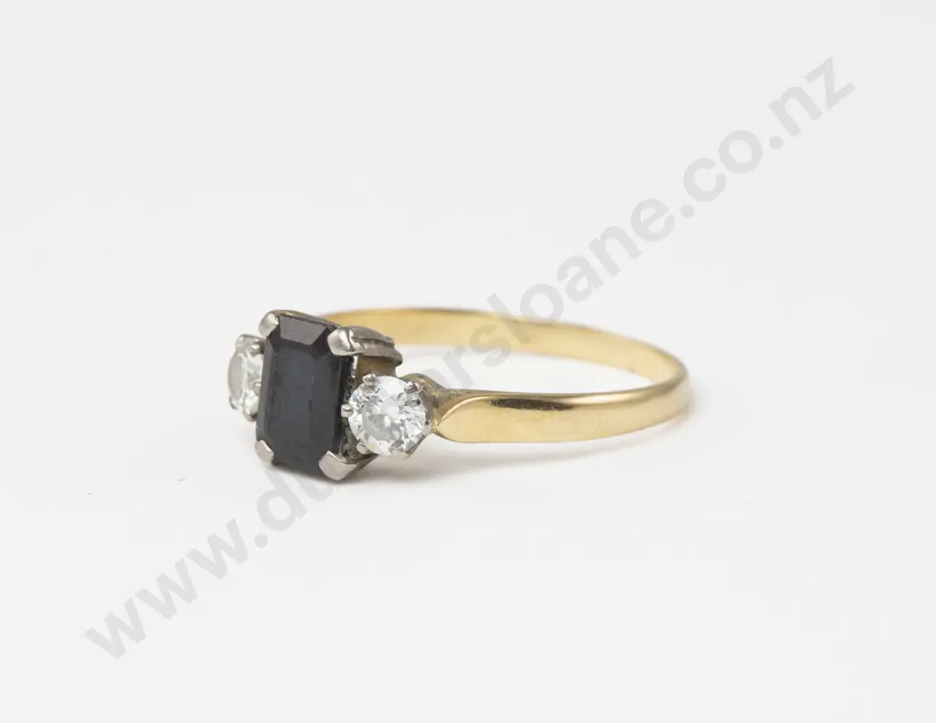 18ct Three Stone Diamond and Sapphire Ring Image 1++